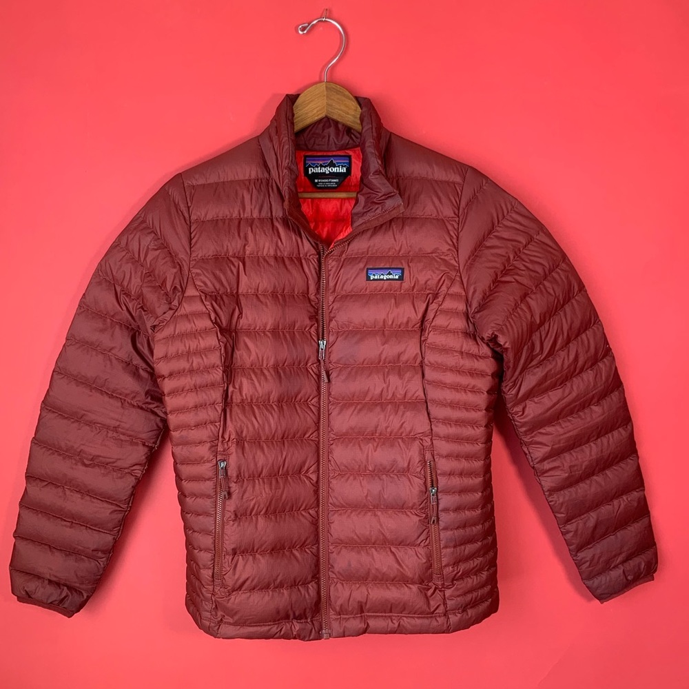Patagonia Raspberry Red Goose Down Puffer Jacket Full Zip size Womens M